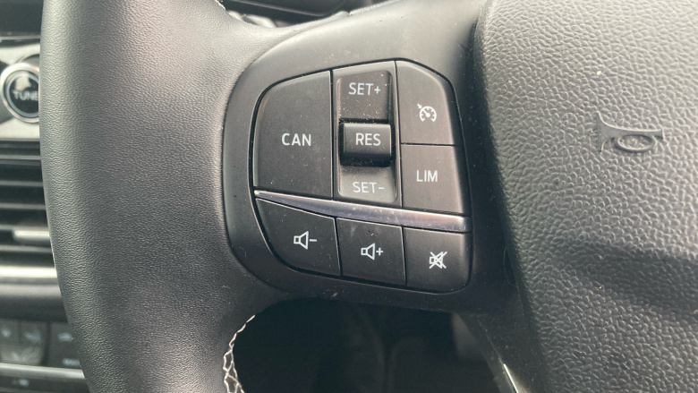 Ford Puma 1.0 EcoBoost Hybrid mHEV Titanium 5dr DCT Petrol Hatchback